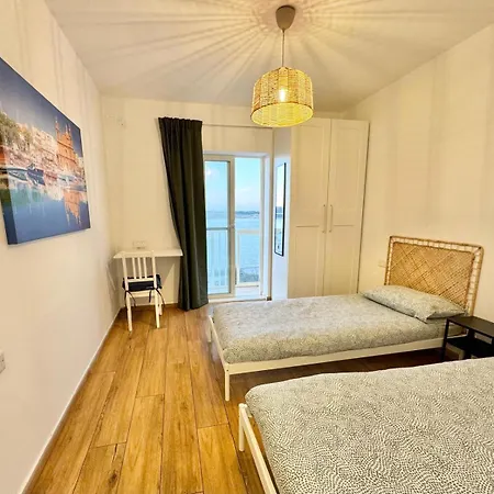 Lejlighed Seaview Escape - Families, Couples & Digital Nomads