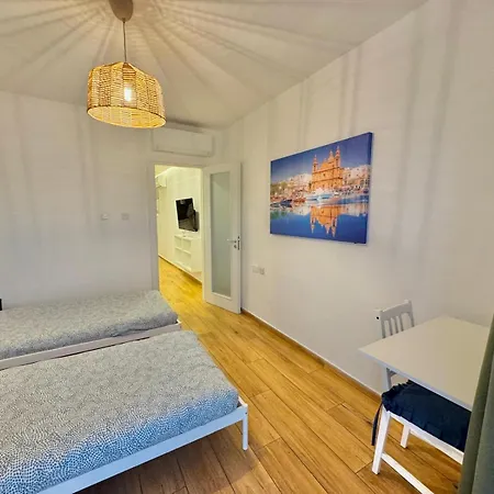 Apartamento Seaview Escape - Families, Couples&digital Nomads Mellieħa