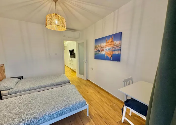 Apartamento Seaview Escape - Families, Couples&digital Nomads Mellieħa